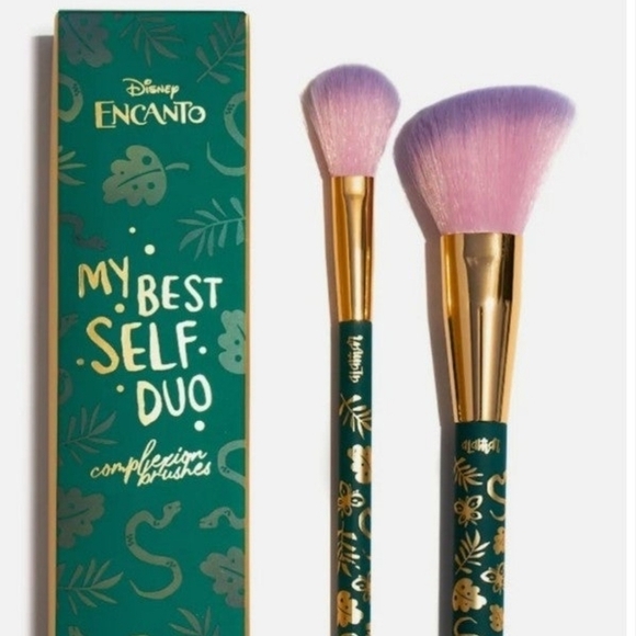 Disney Encanto My Best Self Duo Complexion Brushes - Picture 1 of 4